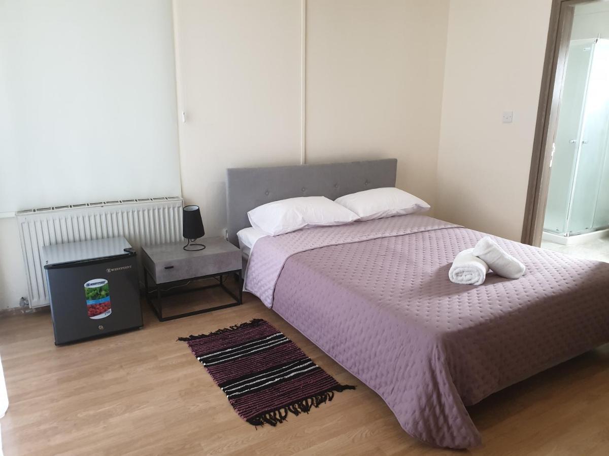 Happy Rooms 2411 Engomi Екстер'єр фото